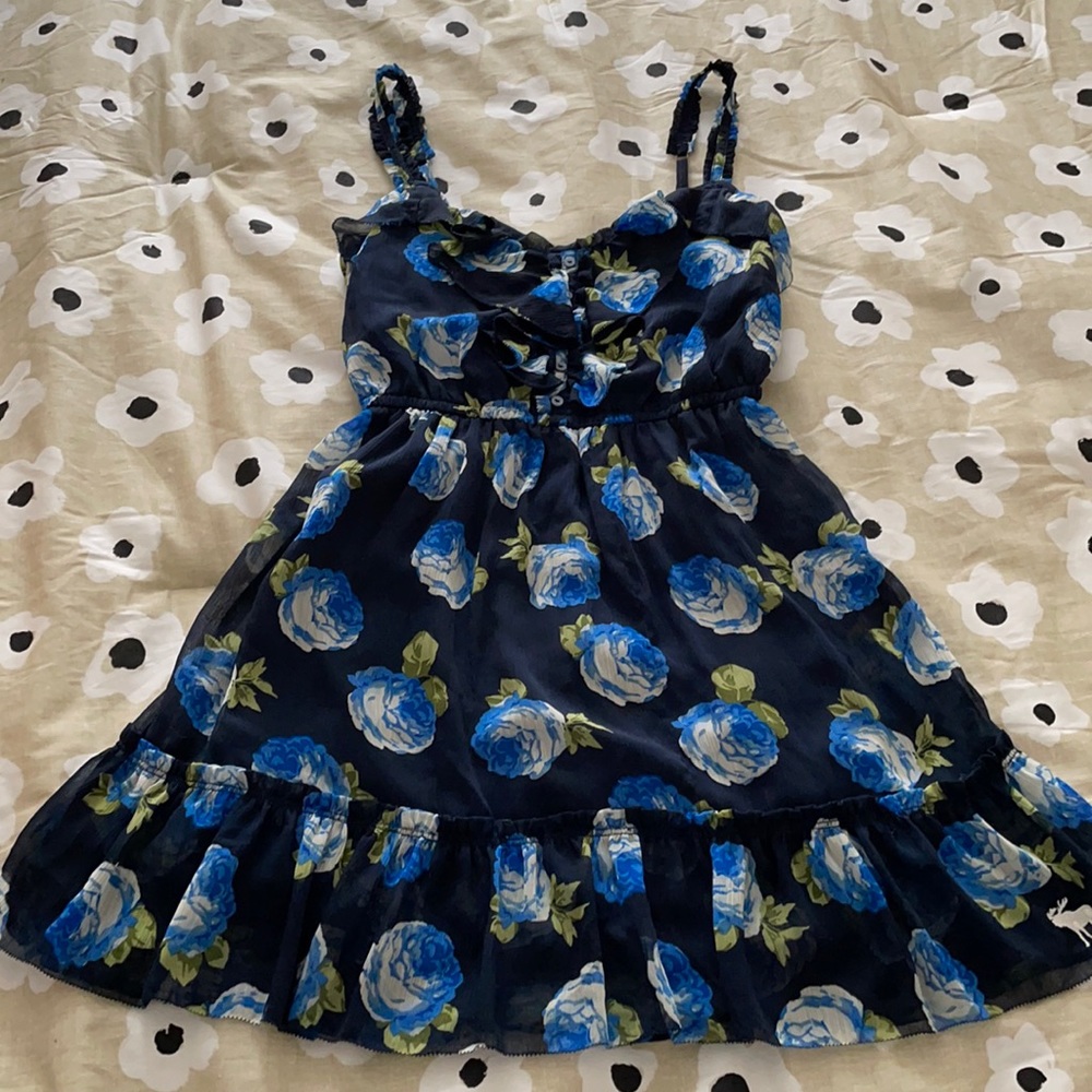 Size medium blue floral dress.